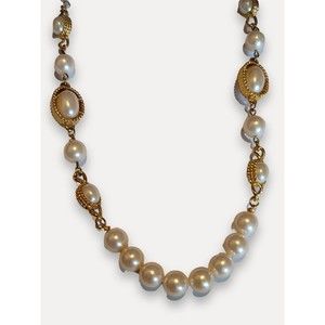 Unique Stationed Foe Pearl Goldtone Necklace in Excellent Condition